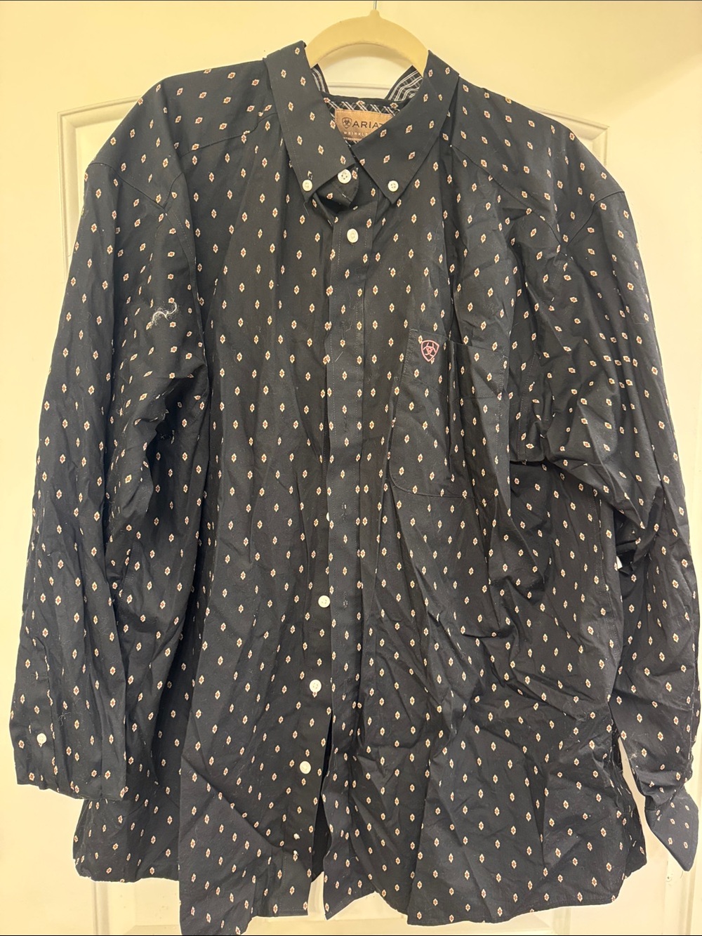 Ariat Black Button down with design
